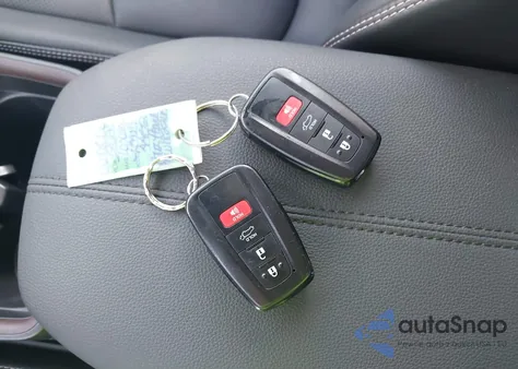 2021 Toyota Rav4 Limited из США, поврежденный, VIN 2T3N1RFV3MW182269